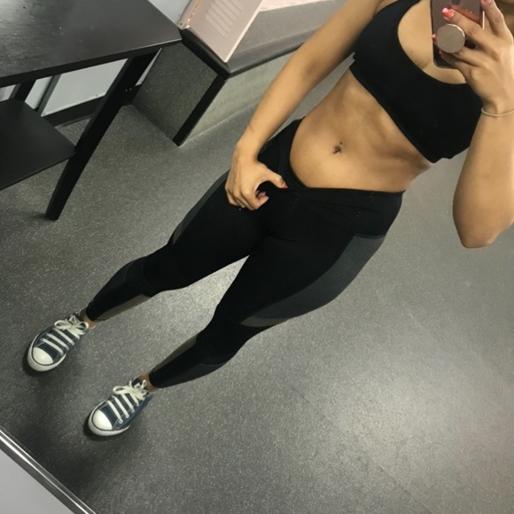 Betsey Johnson leggings - Picture 8 of 8